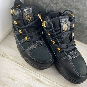 Nike Lifestyle Lebron Zoom 3 Black & Gold Women’s size 8